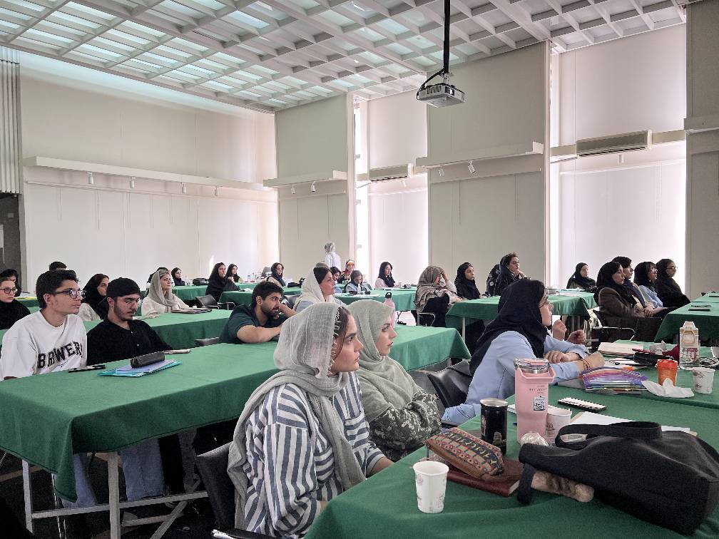 برگزاری چهارمین جلسه هفتمین دوره جامع طراحی طلا و جواهرات دانشگاه تهران